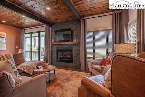 315 Skyleaf Drive, Sugar Mountain, NC 28604