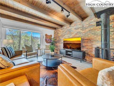 104 Snowplow Lane, Beech Mountain, NC 28604