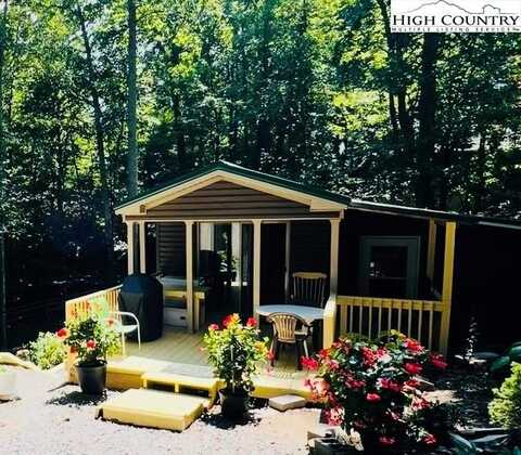 581 Highland Hills Road, Newland, NC 28657