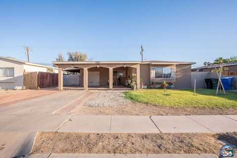 705 Aurora Dr, El Centro, CA 92243