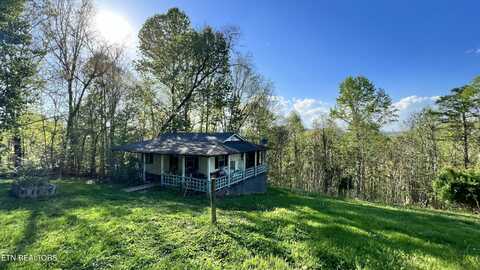647 S Sudenny Lane, La Follette, TN 37766