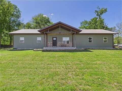 301 S Missouri Street, Green Ridge, MO 65332