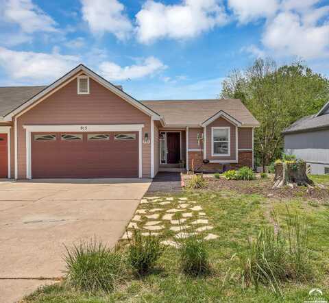 913 Christie Court, Lawrence, KS 66049