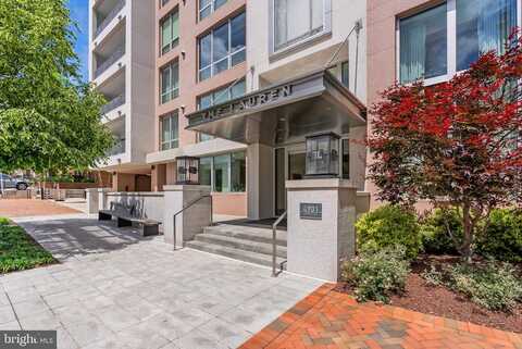 4901 HAMPDEN LN #703, BETHESDA, MD 20814
