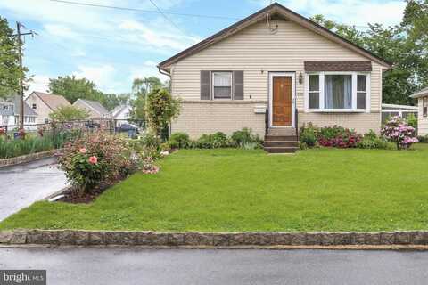 668 HUTCHINSON TER, HOLMES, PA 19043