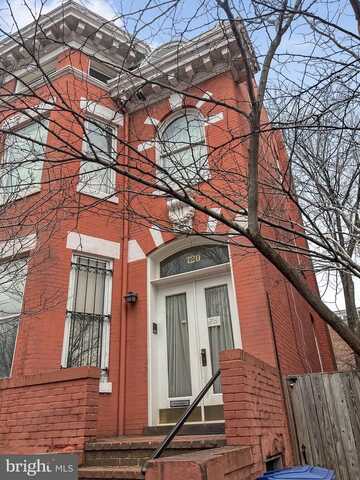 720 A ST SE, WASHINGTON, DC 20003