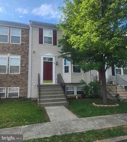 25 HOLMES DR, CHARLES TOWN, WV 25414