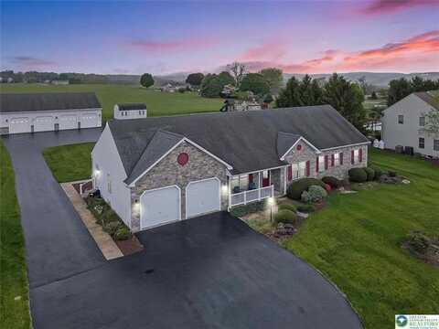 2934 Grundsau Court, Weisenberg, PA 18051