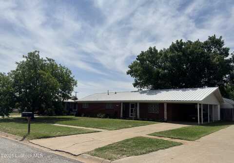 805 W 13th Street, Post, TX 79356