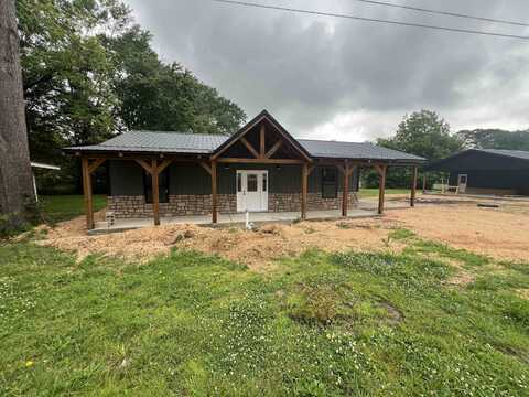 112 MASSEY, Adamsville, TN 38310