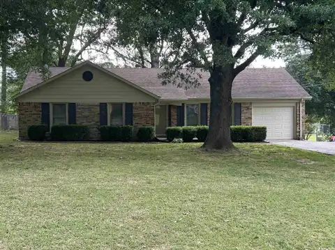 1700 S COLLEGE, Trenton, TN 38382