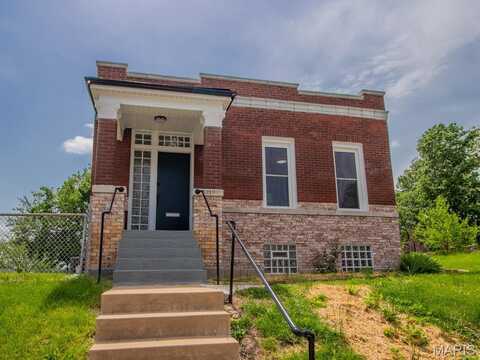 6212 Michigan Avenue, Saint Louis, MO 63111