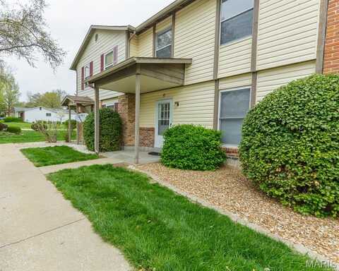 49 Park Charles Boulevard S, Saint Peters, MO 63376