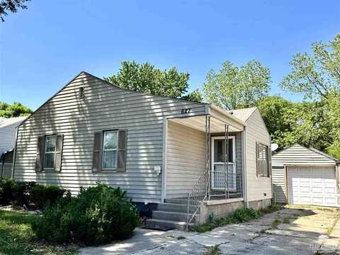627 Garfield Street, Clay Center, KS 67432