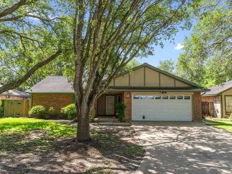 2616 La Mesa, Bay City, TX 77414