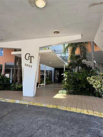 2025 NE 164th St, North Miami Beach, FL 33162