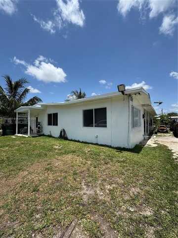 554 SW 7th St, Florida City, FL 33034
