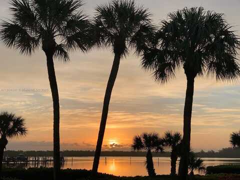 6102 SE Landing Way, Stuart, FL 34997