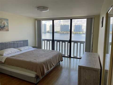 17900 N Bay Rd, Sunny Isles Beach, FL 33160