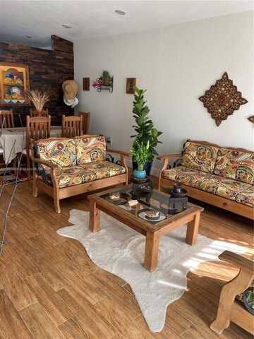 20009 NW 80th Ave, Hialeah, FL 33015