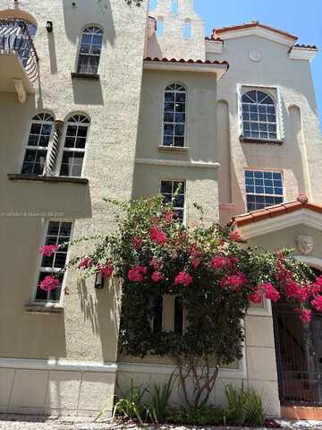 111 Edgewater Dr, Coral Gables, FL 33133