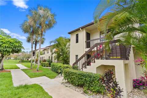 8310 Casa Del Lago, Boca Raton, FL 33433
