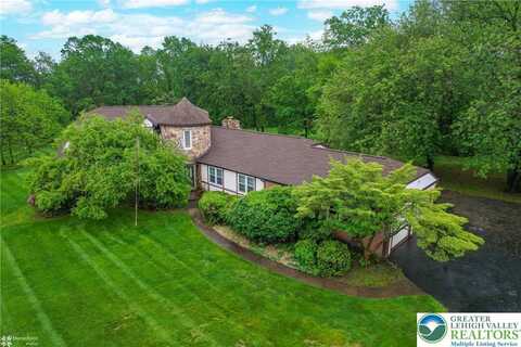 6379 Winding Road, Shamokin, PA 18036