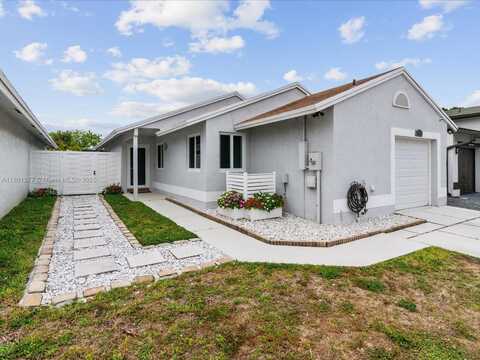10911 SW 12th St, Pembroke Pines, FL 33025
