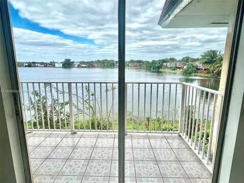 310 NW 107th Ave, Miami, FL 33172