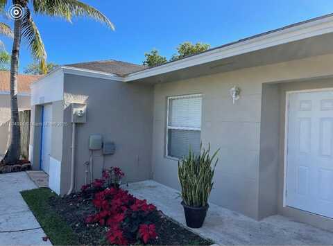 22192 SW 98th Pl, Cutler Bay, FL 33190