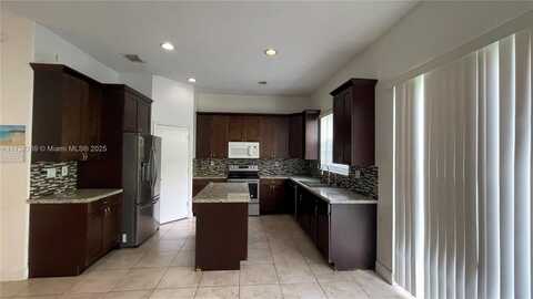 7743 NW 21st Dr, Pembroke Pines, FL 33024