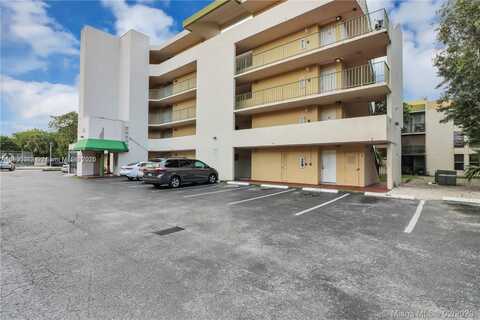 8840 Fontainebleau Blvd, Miami, FL 33172