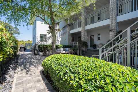 117 S Shore Dr, Miami Beach, FL 33141