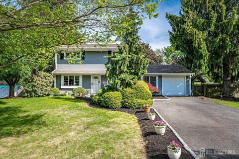 40 Hastings Road, Brunswick Gardens, NJ 08824