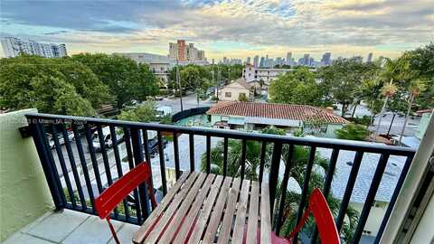 1530 SW 2nd St, Miami, FL 33135