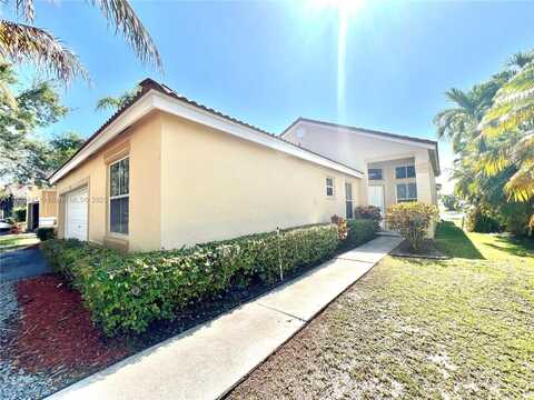 808 Stanton Dr, Weston, FL 33326