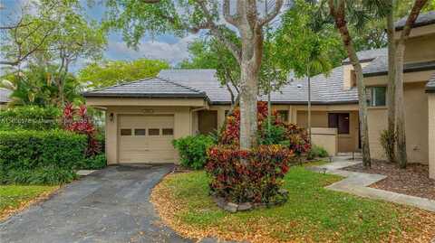 9360 S Chelsea Dr S, Plantation, FL 33324