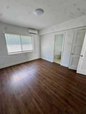 505 NE 82nd St, Miami, FL 33138