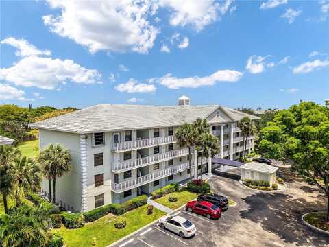 1709 Whitehall Dr, Davie, FL 33324