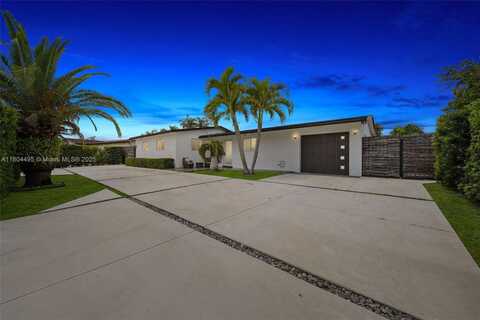17930 NW 85th Ave, Hialeah, FL 33015