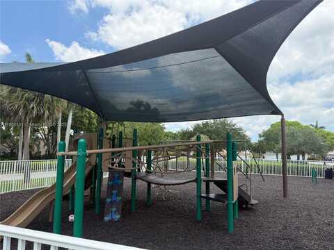 1808 Salerno Cir, Weston, FL 33327