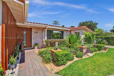 20435 Highland Lakes Blvd, Miami, FL 33179
