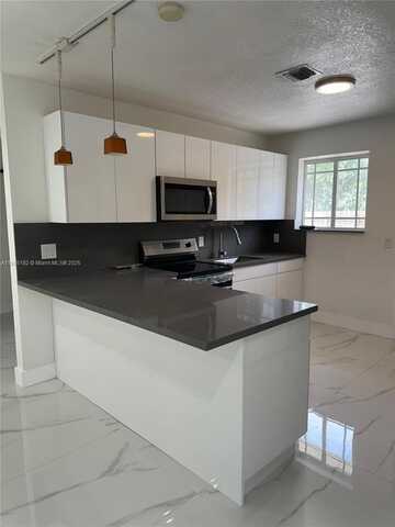 10101 Ingraham Ave Rd, Cutler Bay, FL 33190