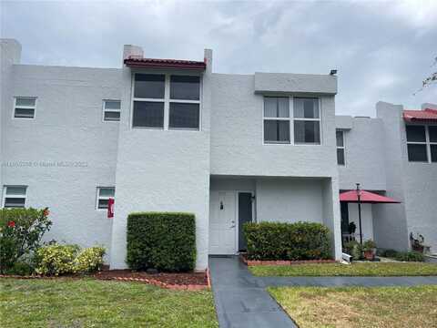 9401 Evergreen Pl, Davie, FL 33324