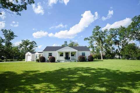 1305 Parkway Dr, Vidalia, GA 30474