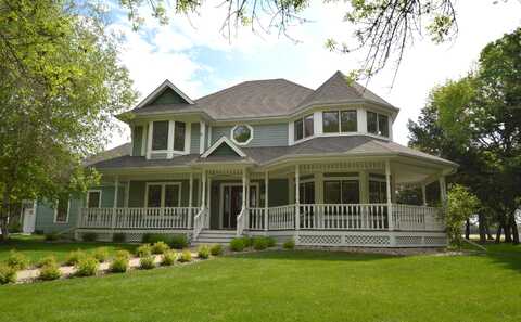 1215 Bobbie Drive, Aberdeen, SD 57401