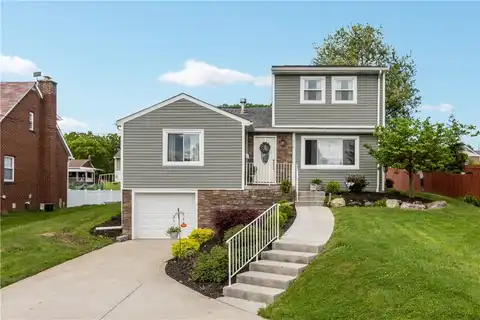 218 Pearl Dr, Lower Burrell, PA 15068