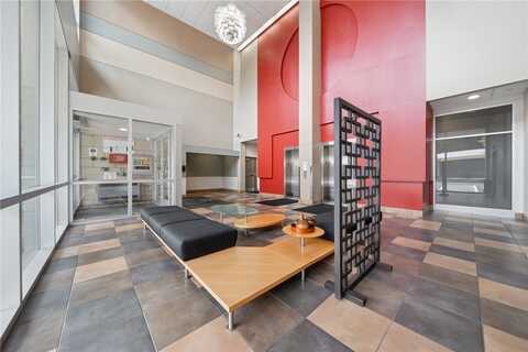 5570 Centre Ave, Shadyside, PA 15232