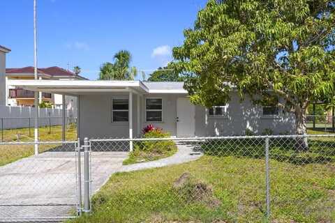 2739 PALMADELIA AVENUE, SARASOTA, FL 34234