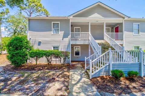 2704 S 17th Street, Wilmington, NC 28412